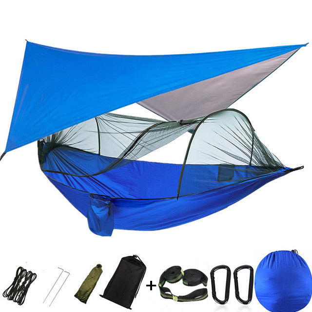 Camping-Hängematte mit Moskitonetz und Regenschutzplane